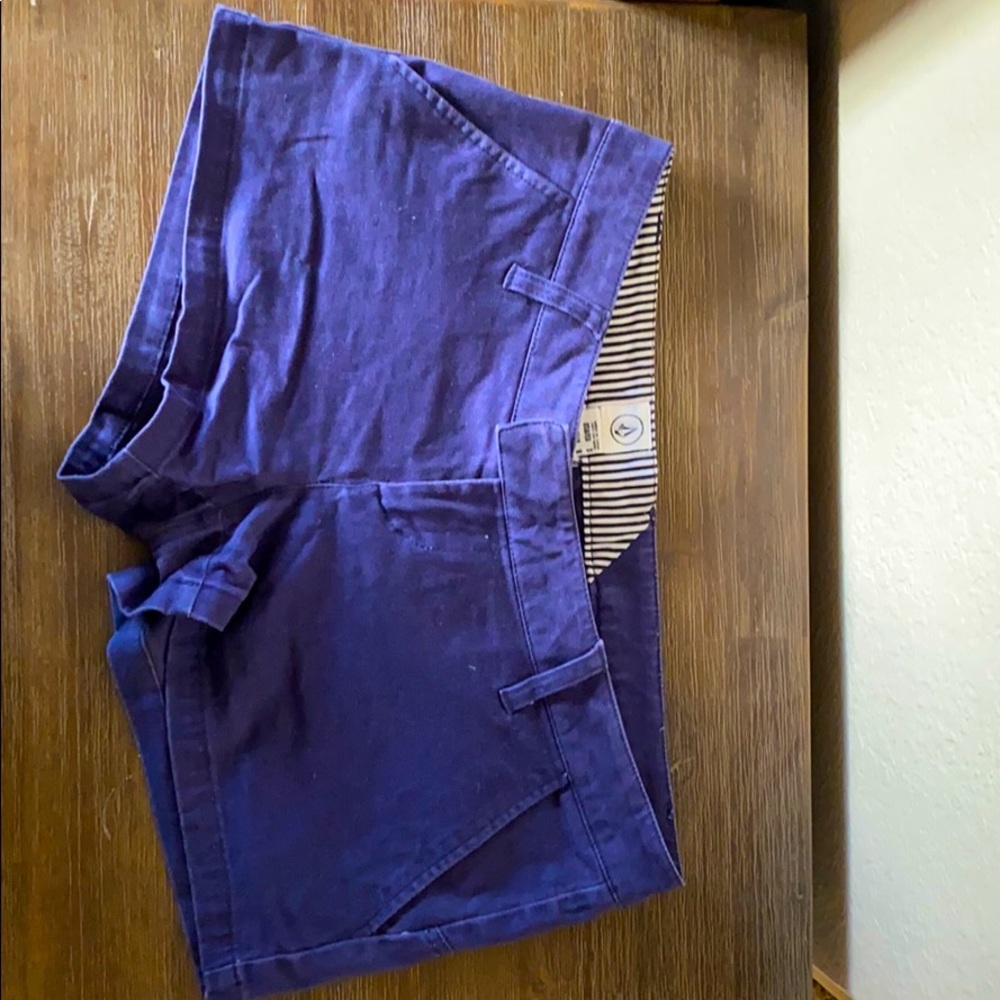 Volcom shorts
